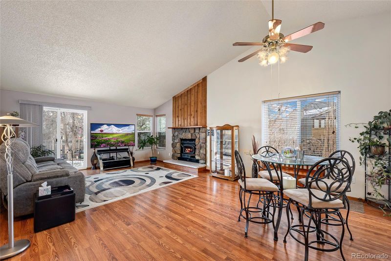 18121 E Crestridge Dr, Centennial, CO 80015