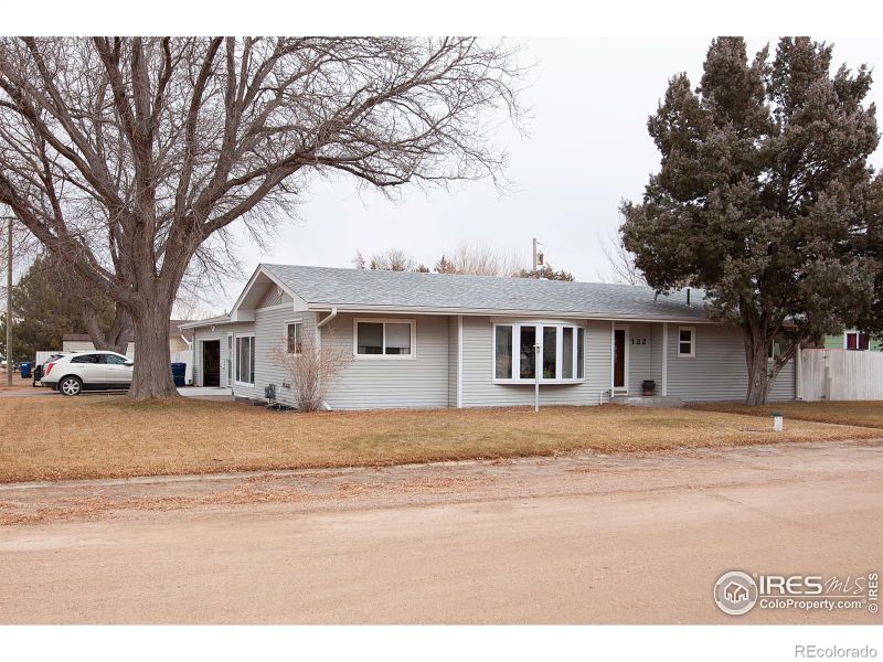 122 Highland Ave, Sterling, CO 80751