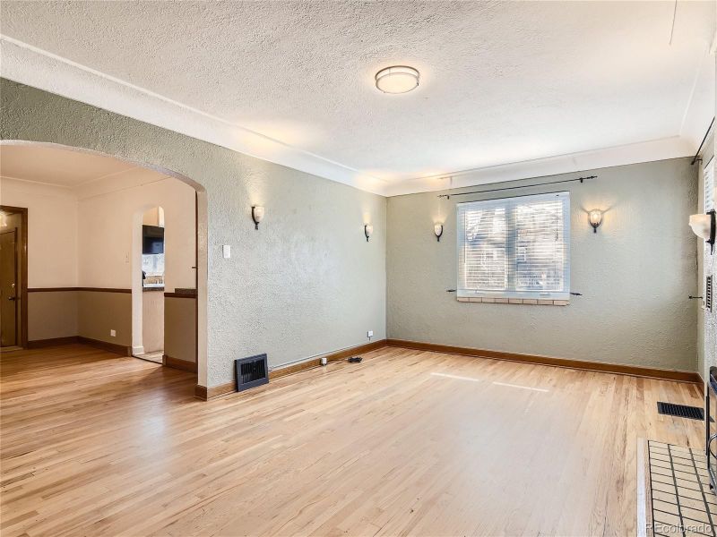 1896 S Corona St, Denver, CO 80210