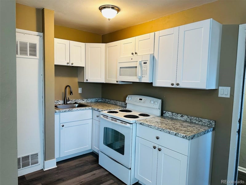 3552 Morrison Rd, Denver, CO 80219