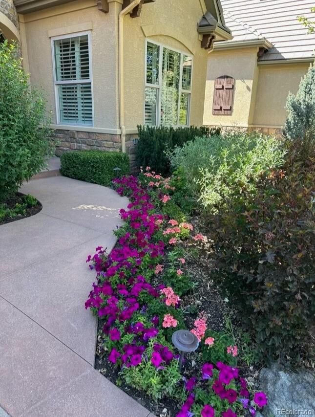 64 Brookhaven Dr, Littleton, CO 80123