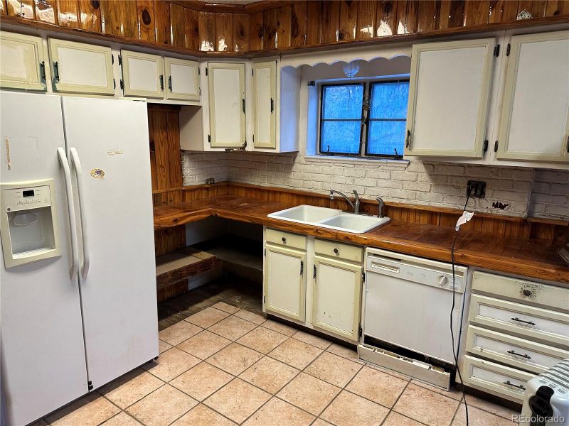 7980 W 9th Ave, Lakewood, CO 80214