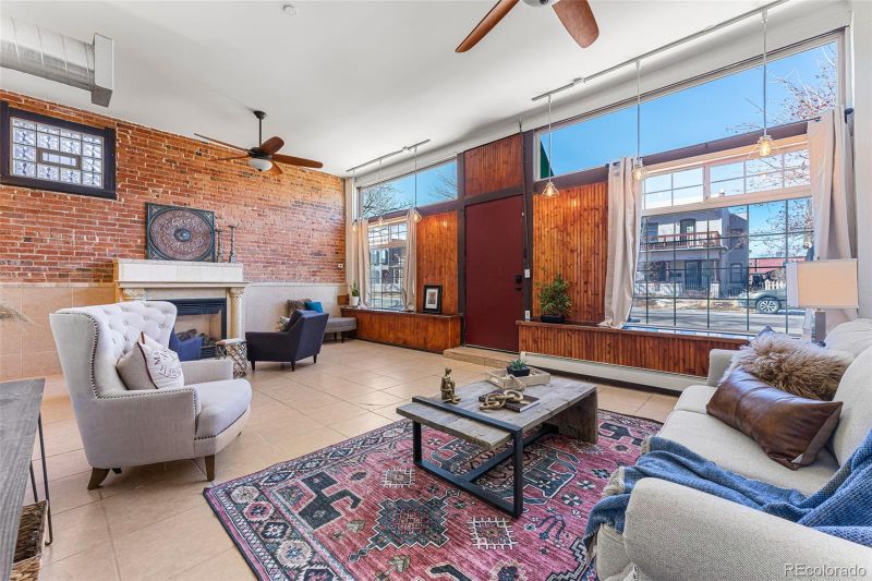 2854 Champa St, Denver, CO 80205