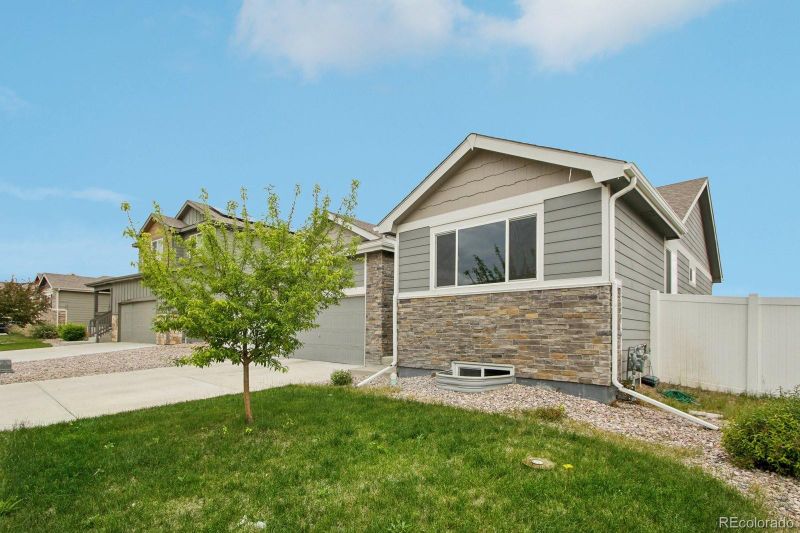 984 Axis Dr, Severance, CO 80550