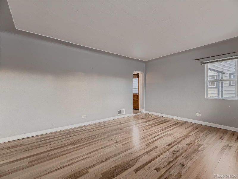 844 S Osceola St, Denver, CO 80219