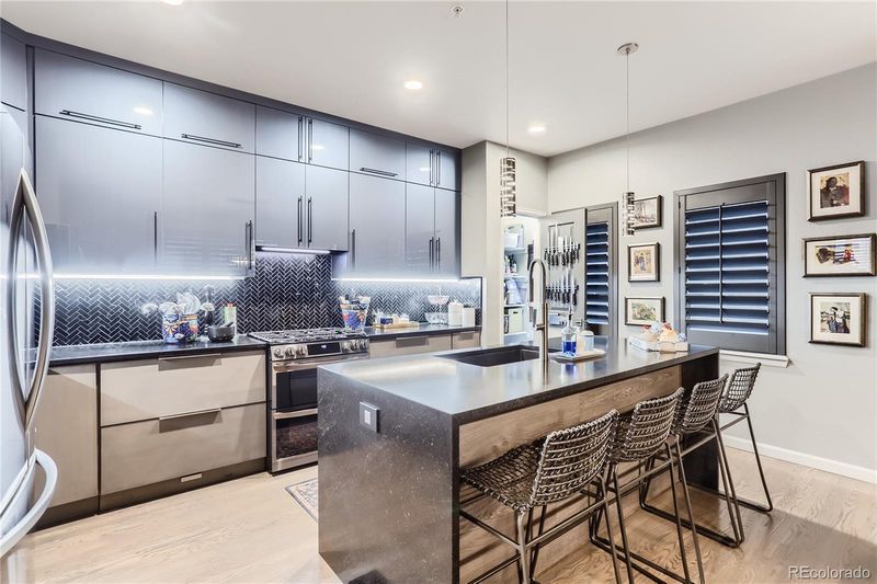 7030 W Virginia Pl, Lakewood, CO 80226