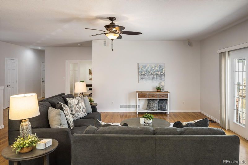 13536 Thorncreek Cir, Thornton, CO 80241