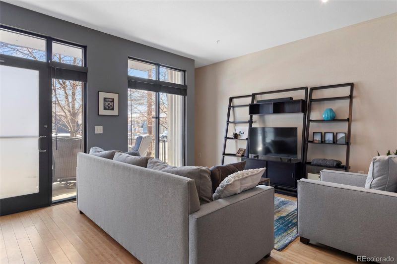 3149 Blake St #102, Denver, CO 80205