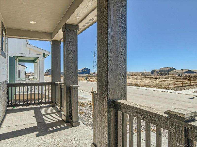 565 Aspen Ave, Bennett, CO 80102