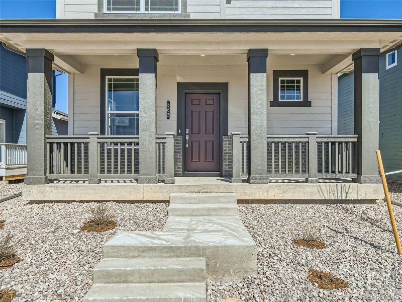 565 Aspen Ave, Bennett, CO 80102