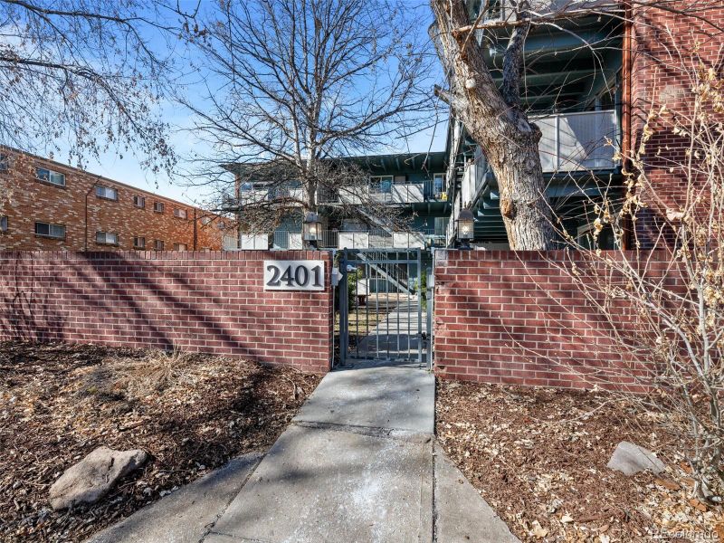 2401 S Gaylord St #306, Denver, CO 80210