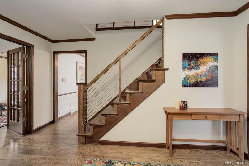 8 Village Ct, Littleton, CO 80123