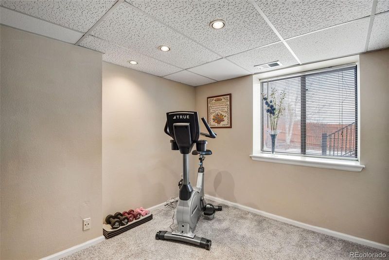 8263 S Ogden Cir, Littleton, CO 80122