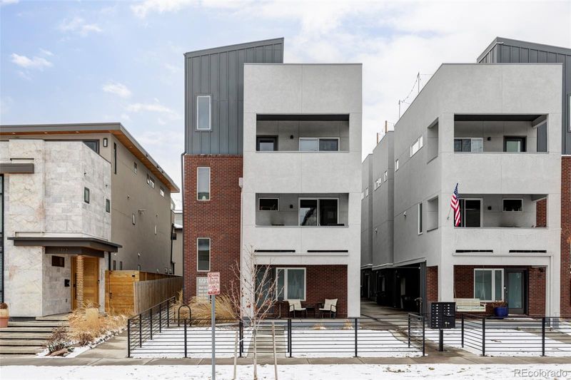 1731 Irving St #104, Denver, CO 80204