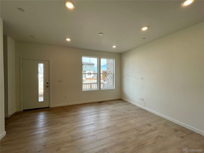 5479 Euclid Ct, Timnath, CO 80547