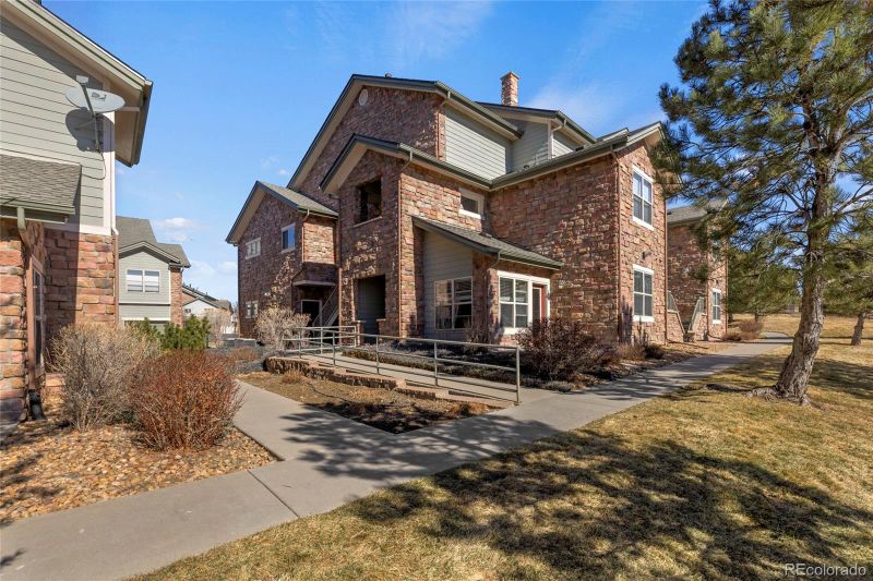 2551 S Bahama Cir #A, Aurora, CO 80013