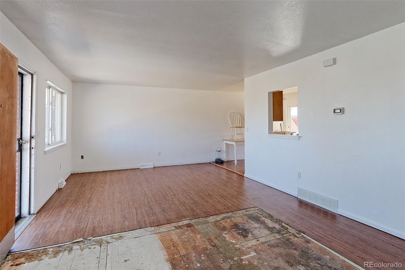 840 Bronco Rd, Denver, CO 80221