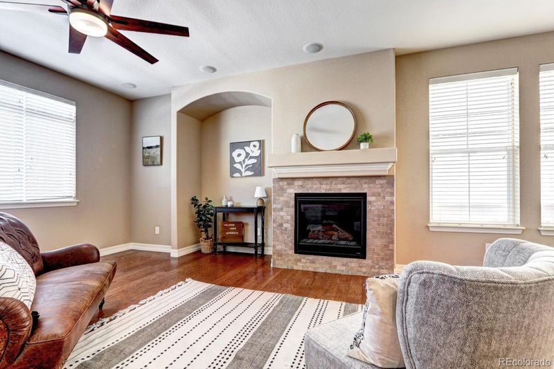 9559 E 5th Ave, Denver, CO 80230