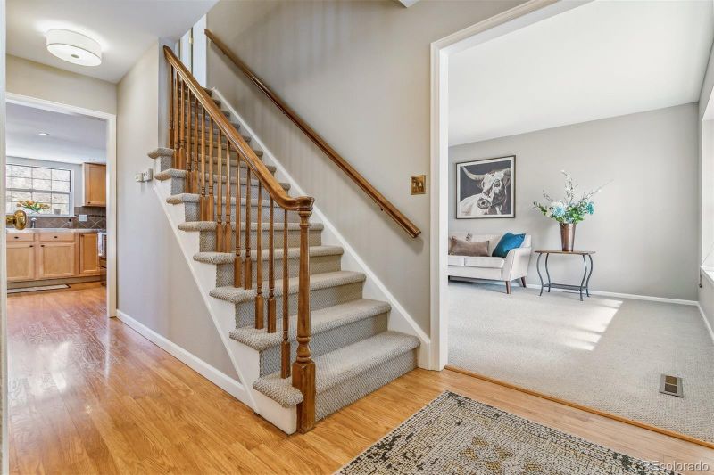 9501 W Hialeah Pl, Littleton, CO 80123