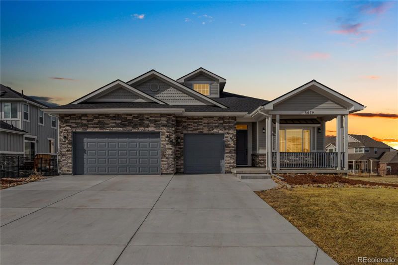 8079 S Blackstone Pw, Aurora, CO 80016