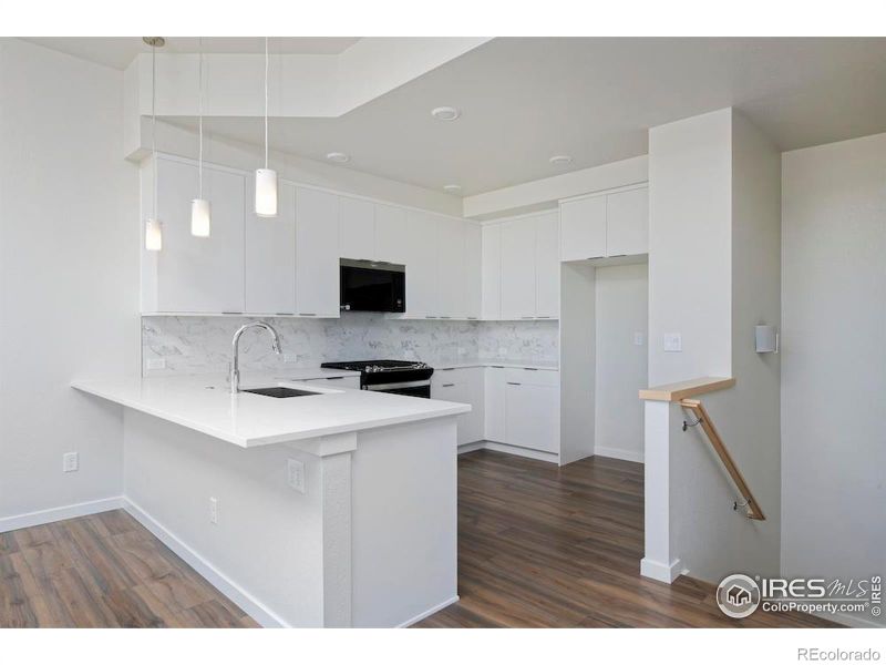 733 Kubat Ln #C, Longmont, CO 80503
