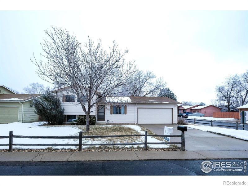 2072 Wedgewood Ct, Greeley, CO 80631