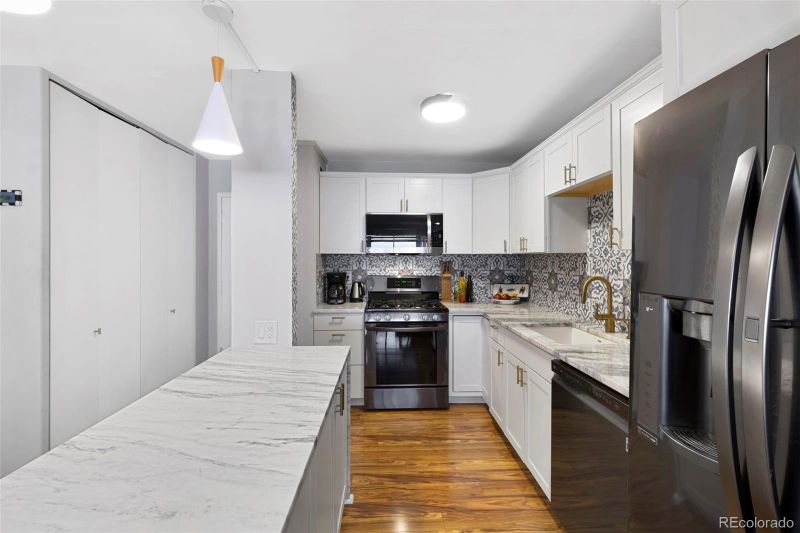 800 N Washington St #807, Denver, CO 80203