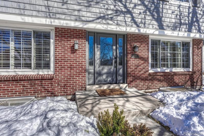 7126 S Hudson Cir, Centennial, CO 80122