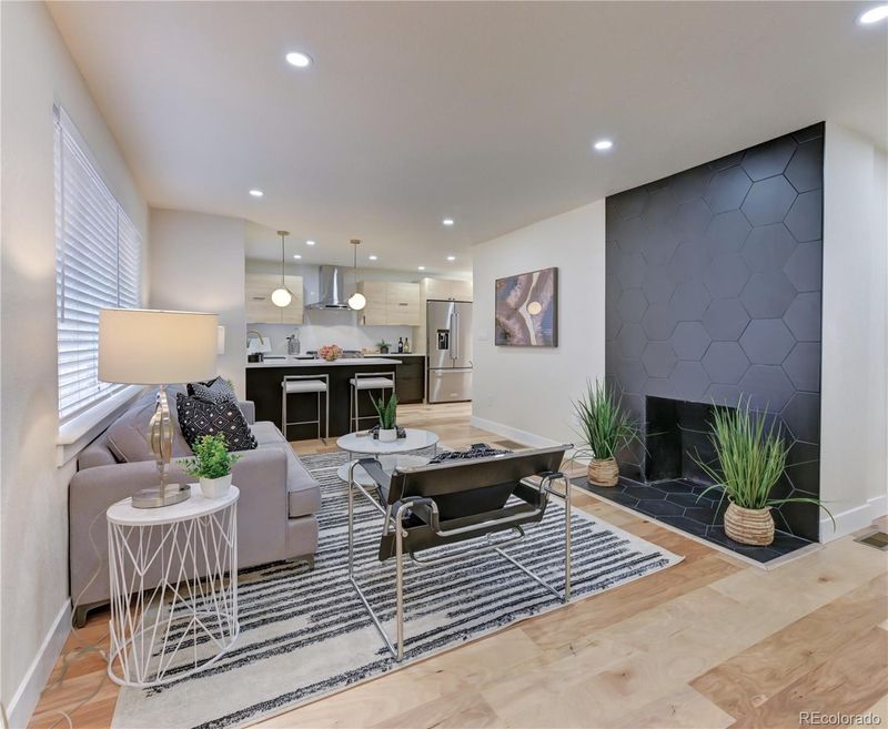 2639 Ivanhoe St, Denver, CO 80207