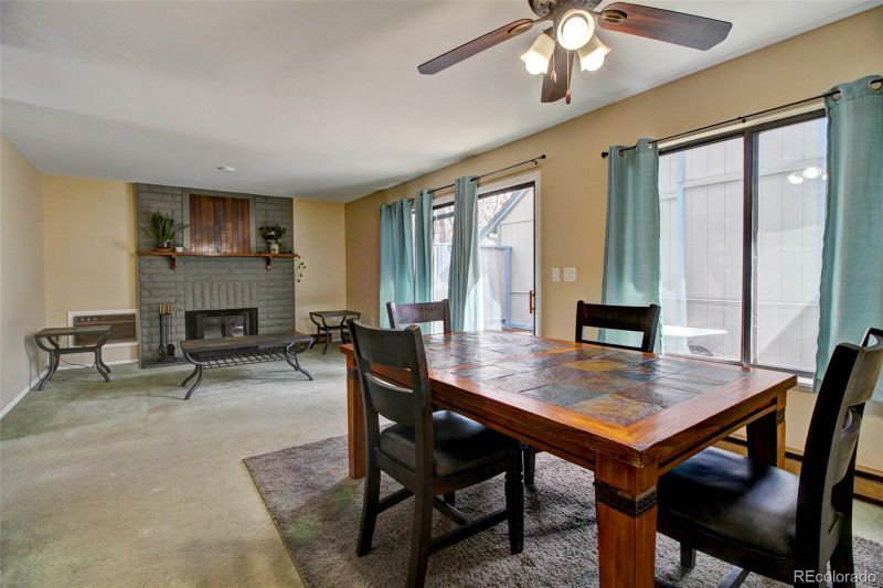 2407 S Victor St #A, Aurora, CO 80014