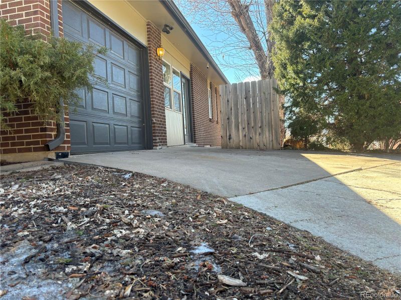 2765 S Ingalls Way, Denver, CO 80227