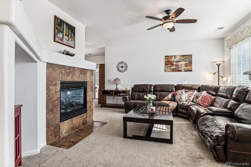 7572 Pineridge Trl, Castle Pines, CO 80108