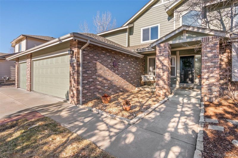 1384 Shadow Mountain Dr, Highlands Ranch, CO 80126