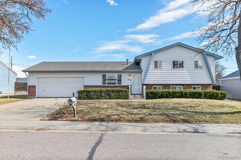 456 S Lima Cir, Aurora, CO 80012