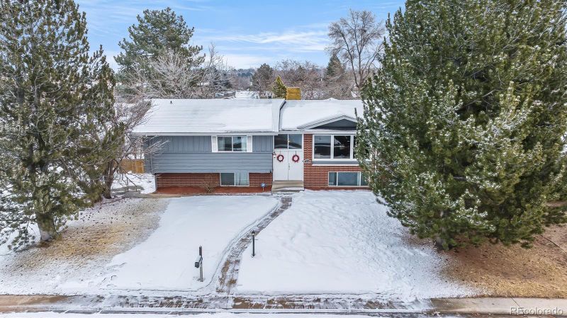 1960 Zinnia St, Golden, CO 80401