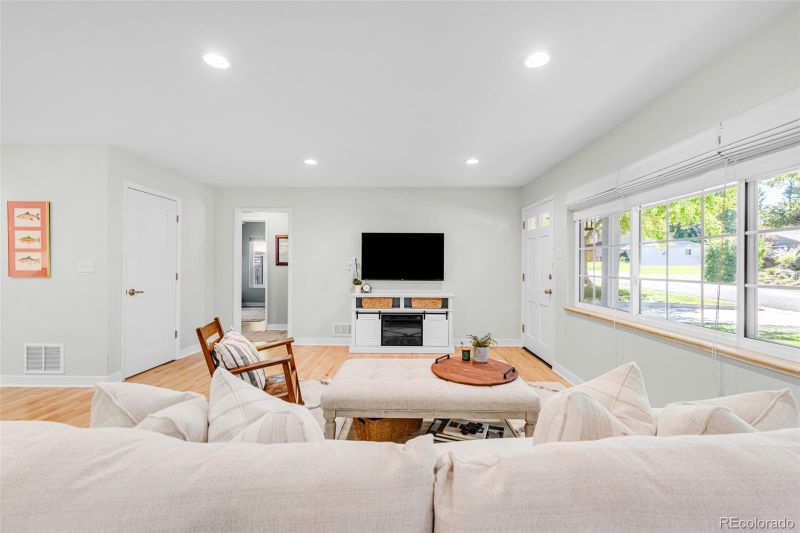 2768 S Cook St, Denver, CO 80210