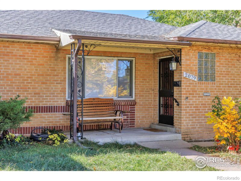 2079 Joliet St, Aurora, CO 80010