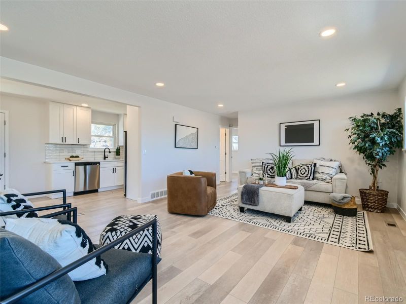 8421 Devonshire Blvd, Denver, CO 80229