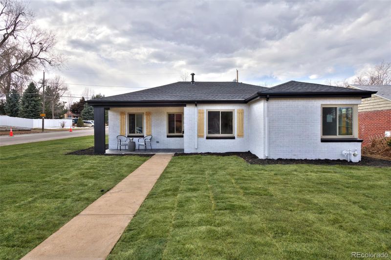 1301 Roslyn St, Denver, CO 80220