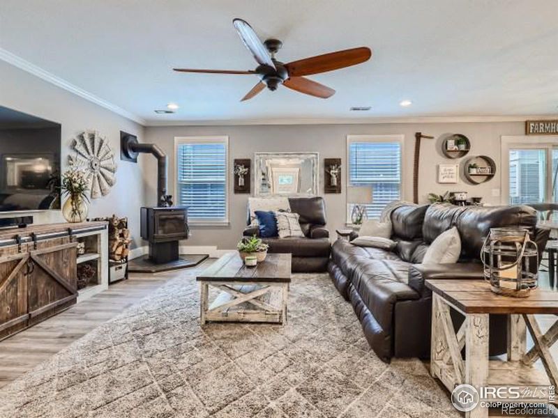 10425 Lower Highland Rd, Longmont, CO 80504