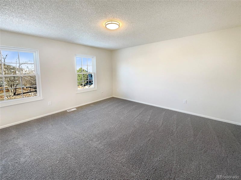 10114 W Keene Pl, Lakewood, CO 80235