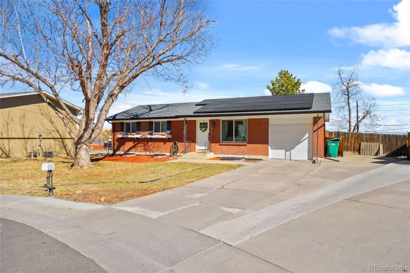 8455 W Capri Pl, Littleton, CO 80123
