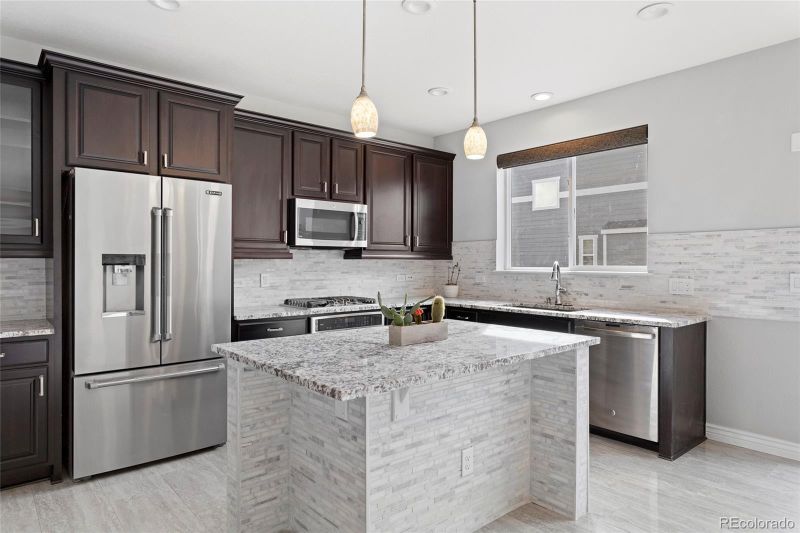 7830 Bandit Dr, Castle Rock, CO 80108