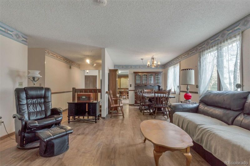 1035 E 19th Ave, Broomfield, CO 80020
