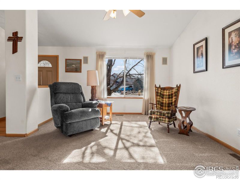 608 Hemlock Dr, Windsor, CO 80550