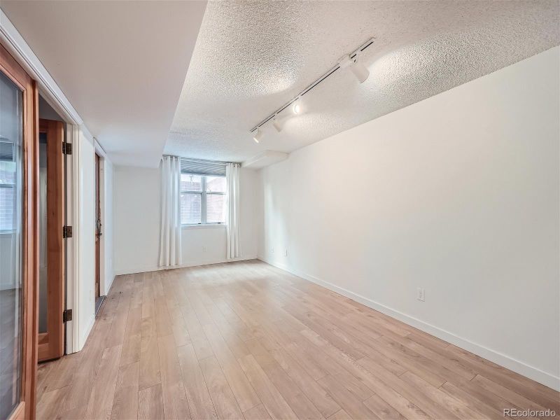 5955 E 10th Ave #110, Denver, CO 80220