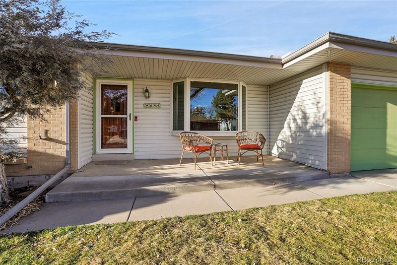 6645 S Apache Dr, Littleton, CO 80120
