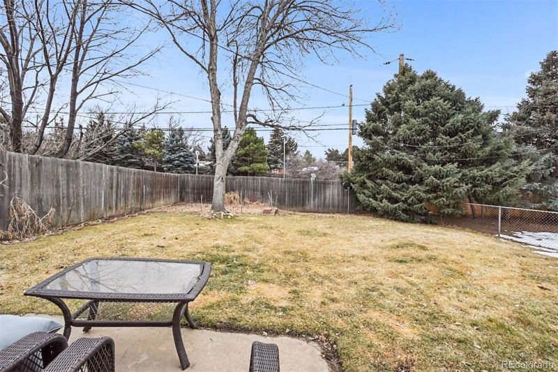 8672 W 44th Pl, Wheat Ridge, CO 80033