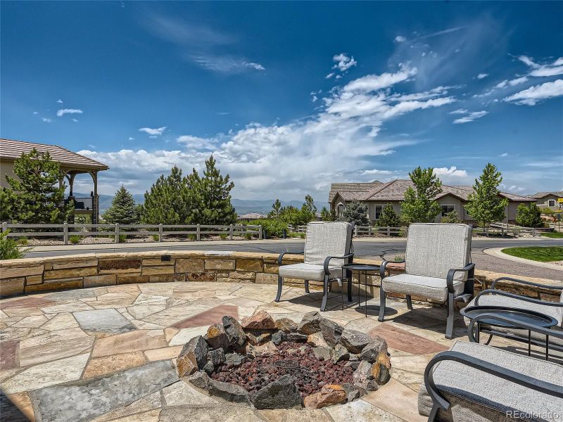 10702 Skydance Dr, Highlands Ranch, CO 80126