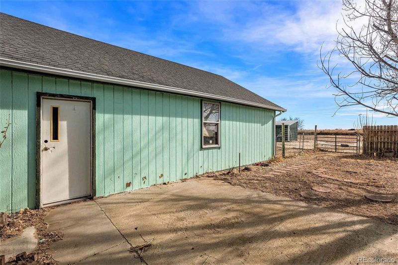 18496 Centenial Rd, Fort Morgan, CO 80701